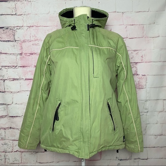 ABERCrOMBIE & FITCH Green Diverse Climate …